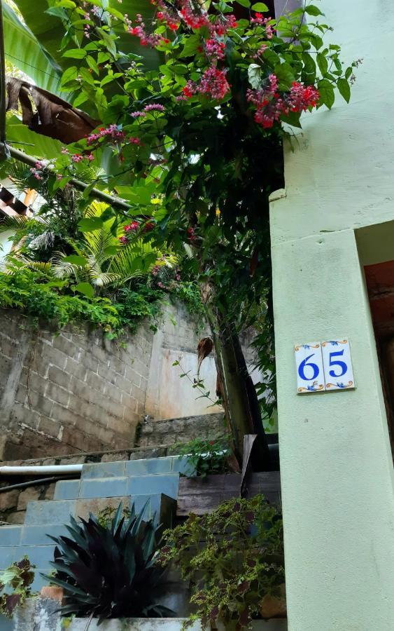 Suite Som Do Mar Da Vermelha Do Centro Ubatuba Ngoại thất bức ảnh